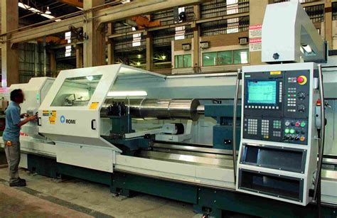 torno cnc e centro de usinagem|torneado cnc.